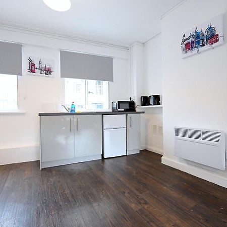 Centrally Located Flat In Leicester Square London Exterior photo